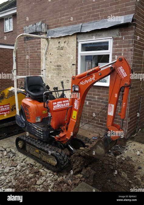 dig foundation with mini excavator|digging footings with mini digger.